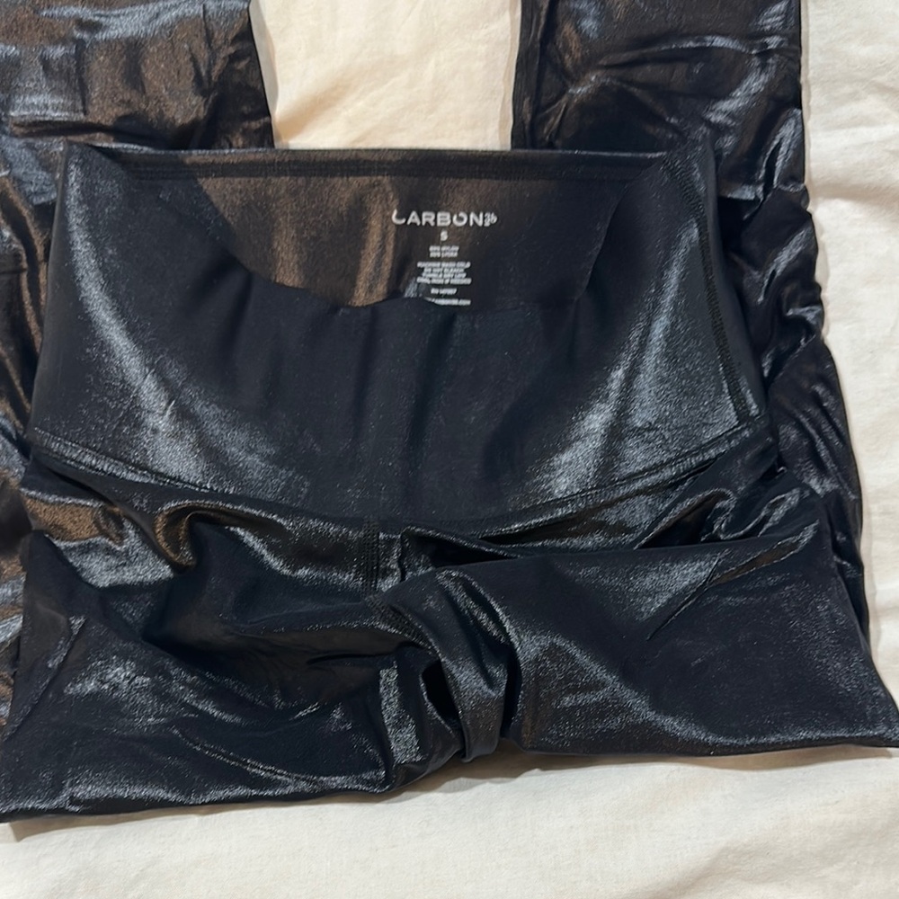 Carbon38 Glossy Jet Black Leggings Small